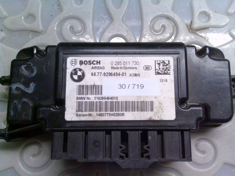 30-719 Centralina Airbag Bosch 0 285 011 730 0285011730 6577-9296494-01 319296494010   Bmw  Serie 1