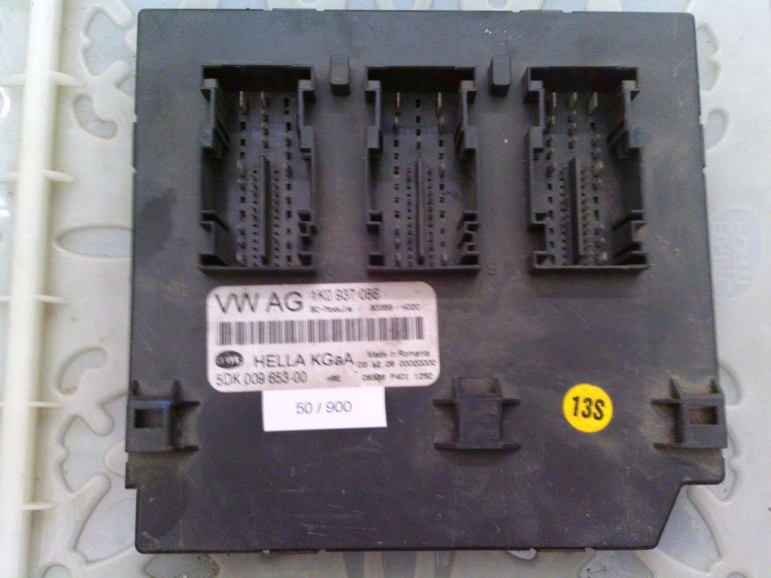 50-900 Body Computer Hella Kg 1K0 937 086 1K0937086 5DK 009 653-00    Volkswagen  Golf
