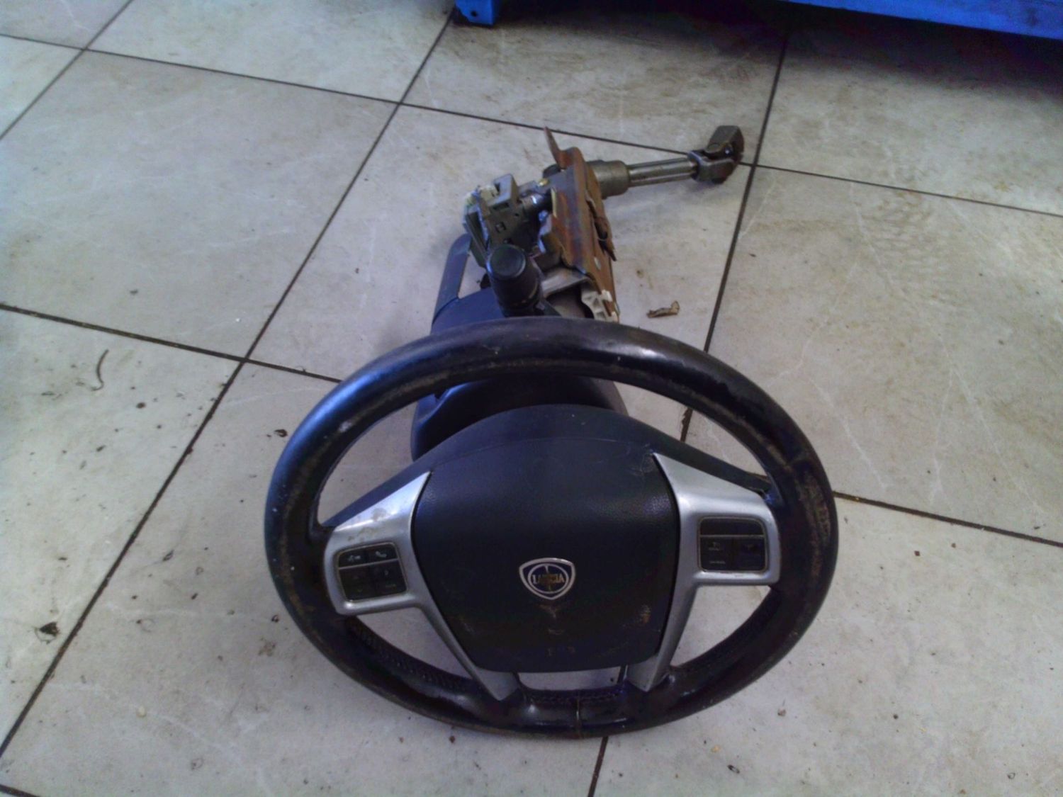 90-1695 Piantone Sterzo Alfa Romeo / Fiat / Lancia 05057643AE   05026132AC    Alfa Romeo  Voyager