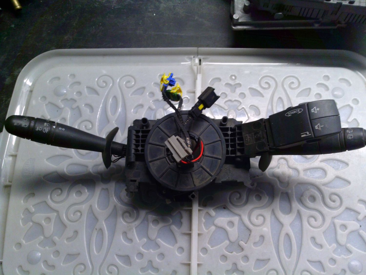300-376 Comando Luci Devioluci Frecce Tergi Cruise Valeo 7701048917 Renault Megane 300-376 Comando Luci Devioluci Frecce Tergi Cruise Valeo 7701048917 Renault Megane