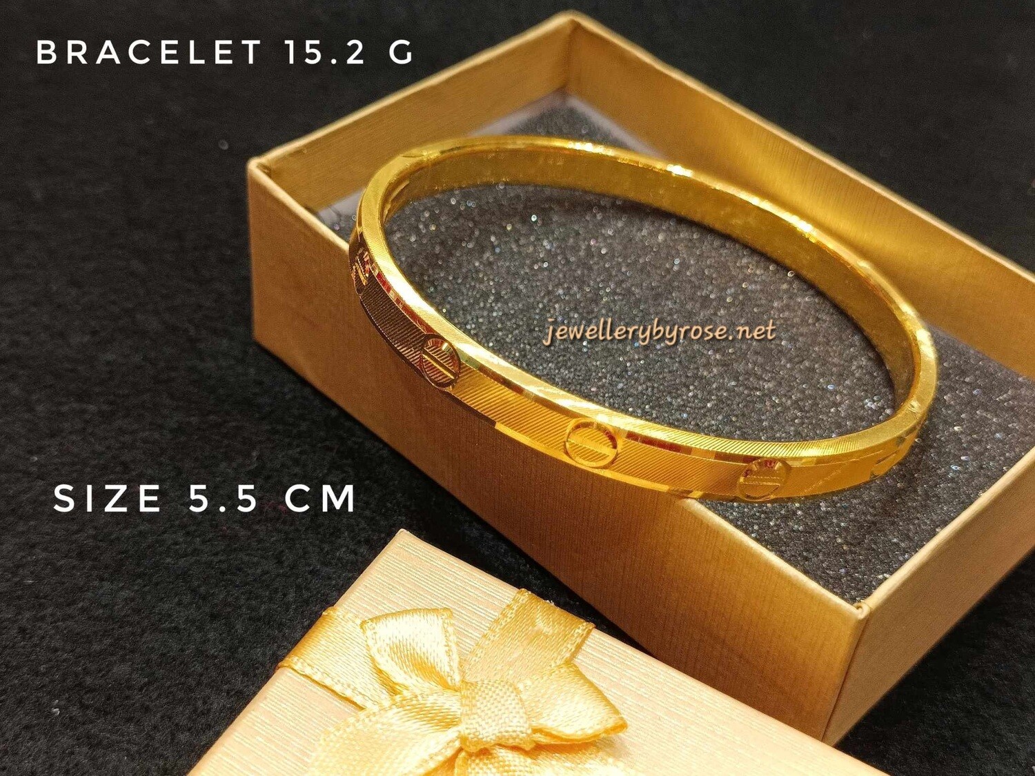 Famous Gold Bangle 