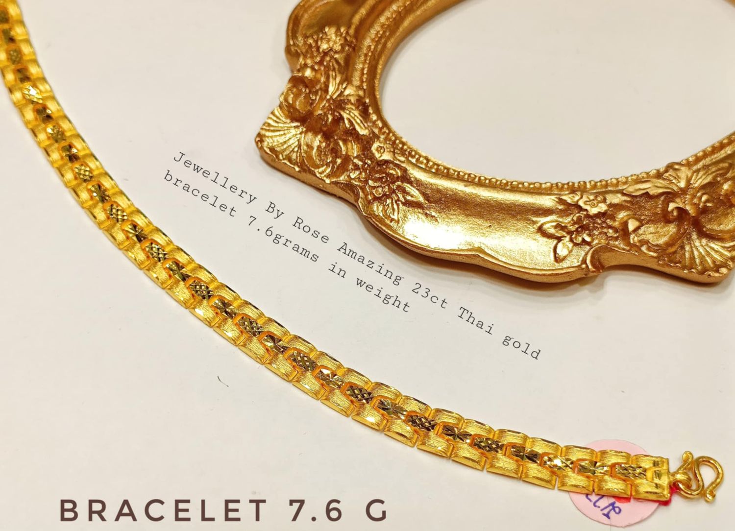 Modern style gold bracelet