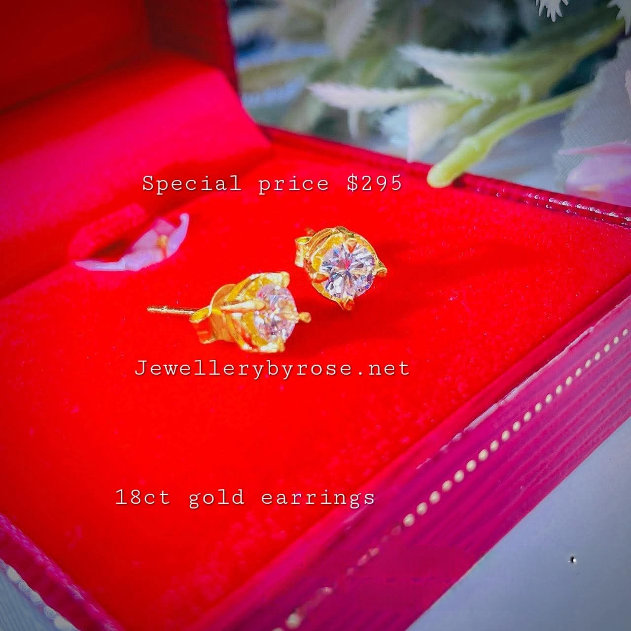 Fashionable Studs Gold Earrings