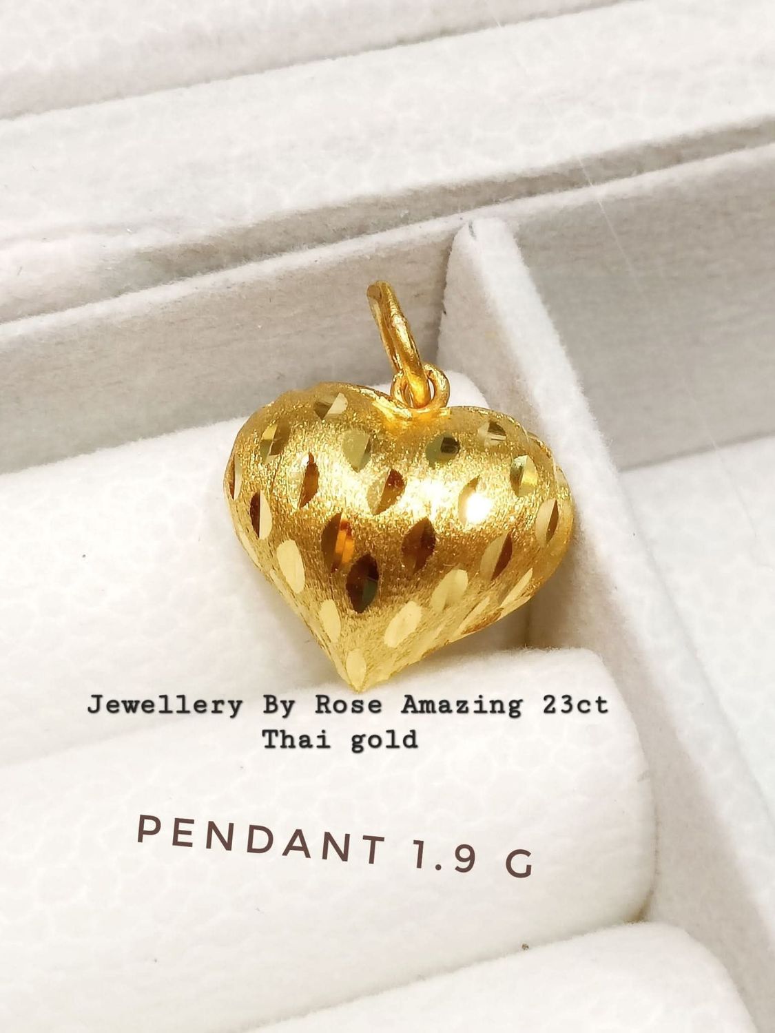 Limited edition gold heart 🧡pendant