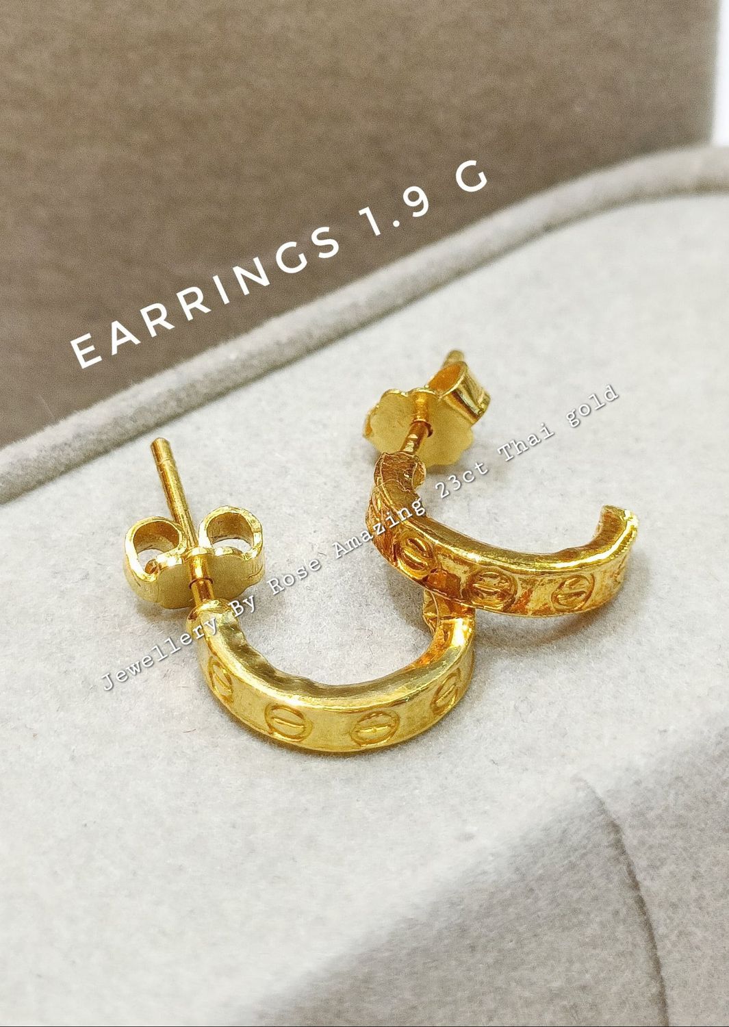 Fashionable Gold Earrings