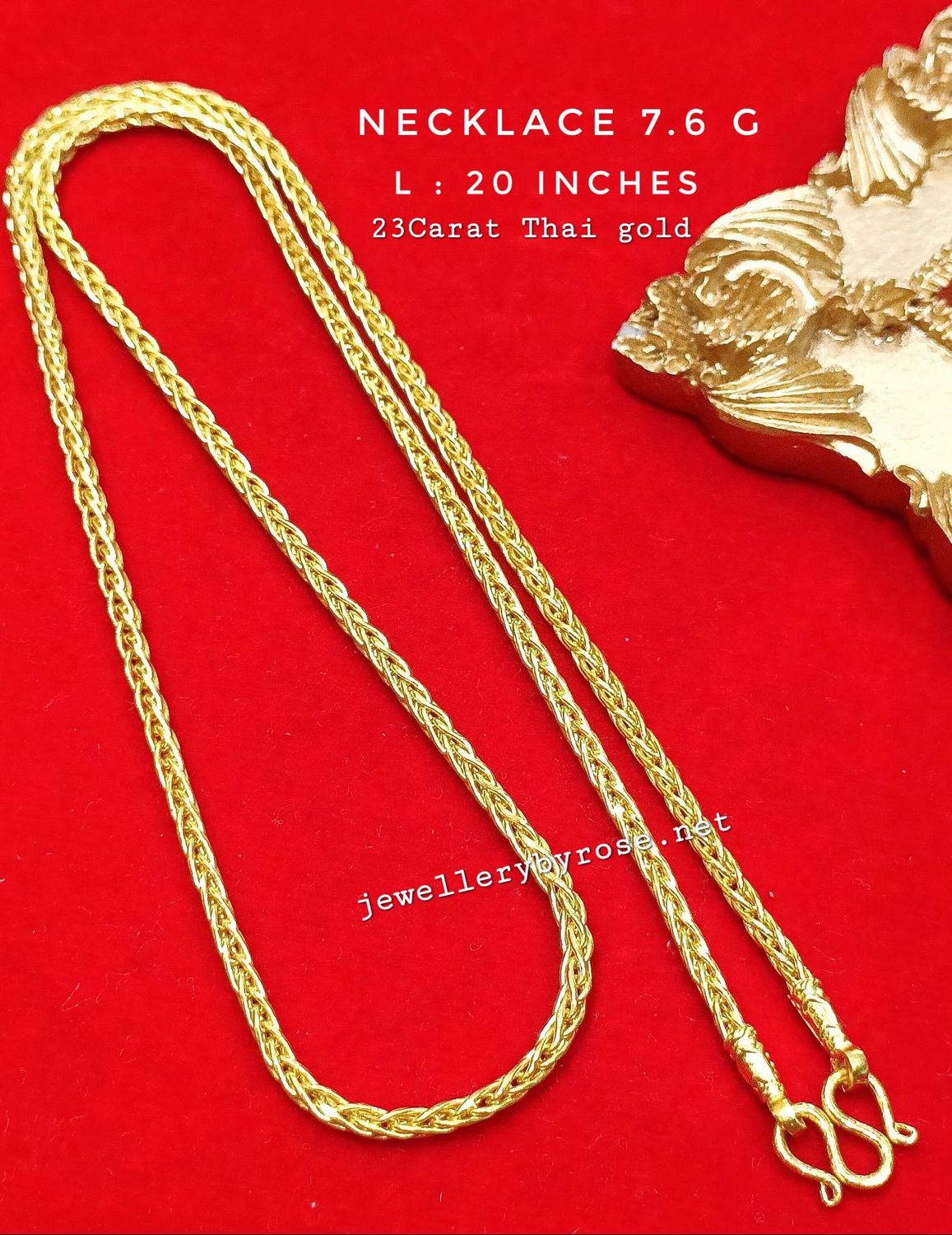 Fashionable Solid Gold Necklace