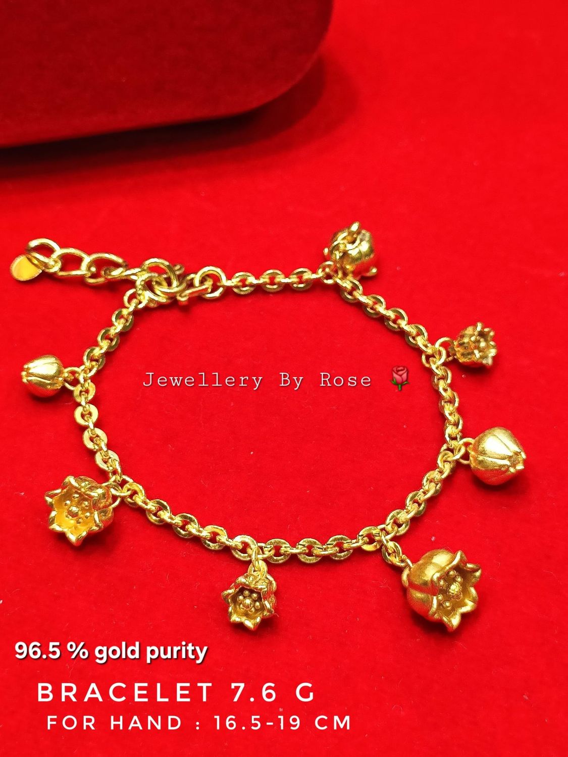 Classic Lilly  flower Bracelet