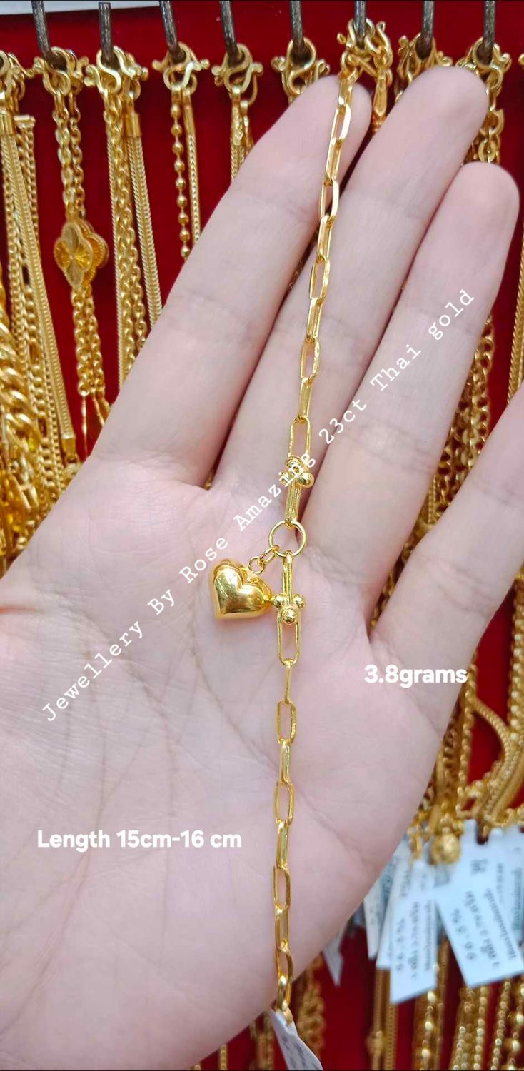 Classic  Design Gold Bracelet