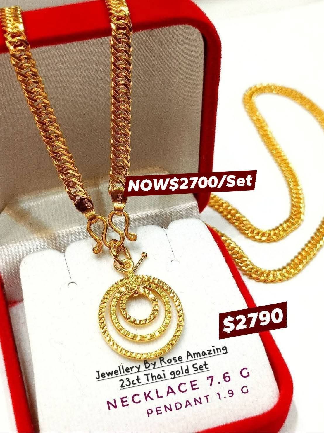 Fashionable gold Necklace Set