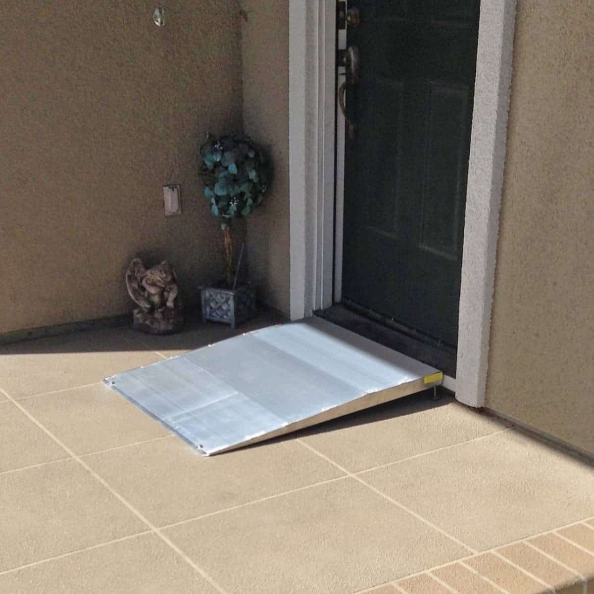 Elev8 Prairie View Industries  Adjustable Threshold Ramp