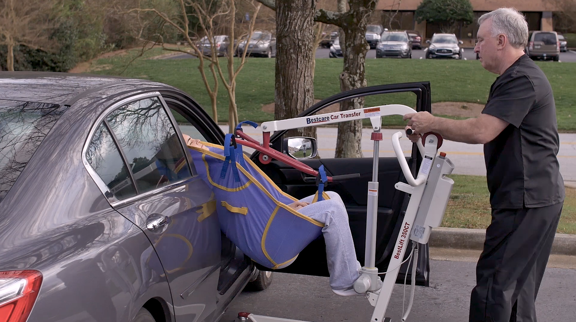 Bestcare PL350CT Mobile Electric Floor Lift - 350 lb Capacity | Compact and Foldable Design | Ideal for Car Transfers, Wheelchairs, and Beds | Easy-to-Use Portable Patient Lift