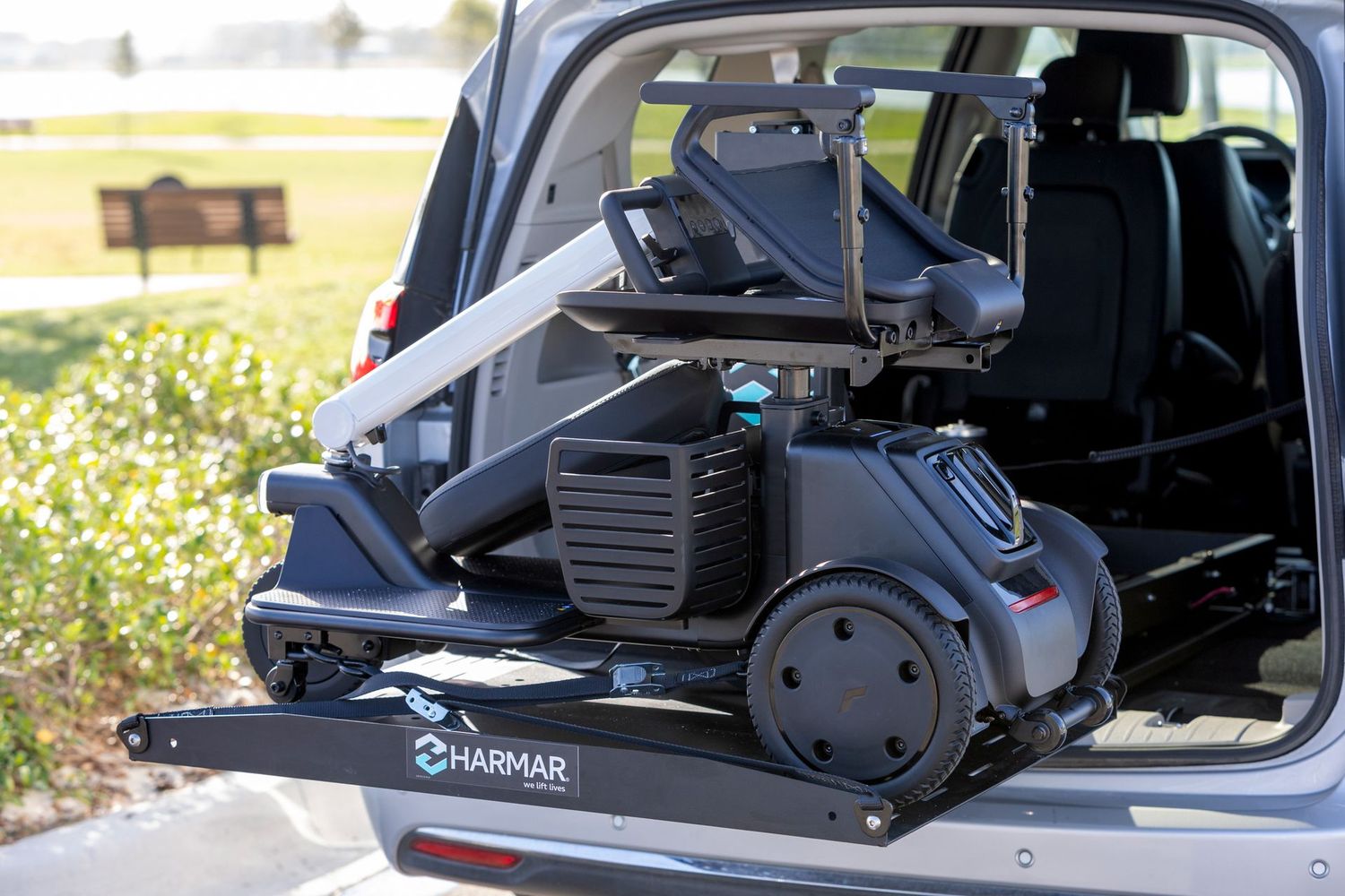 Harmar Hybrid Platform Lift - AL600 Classic