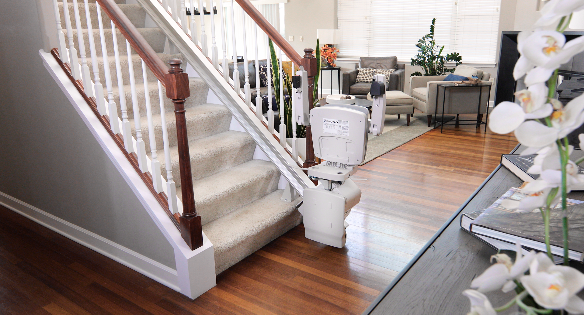 Bruno Elan Indoor Straight Stairlift SRE-5000, 300 lb Lift Capacity