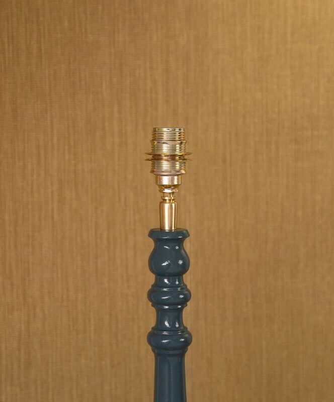 LAURA - WOODEN HIGHGLOSS LACQUERED LAMPBASE MEDIUM