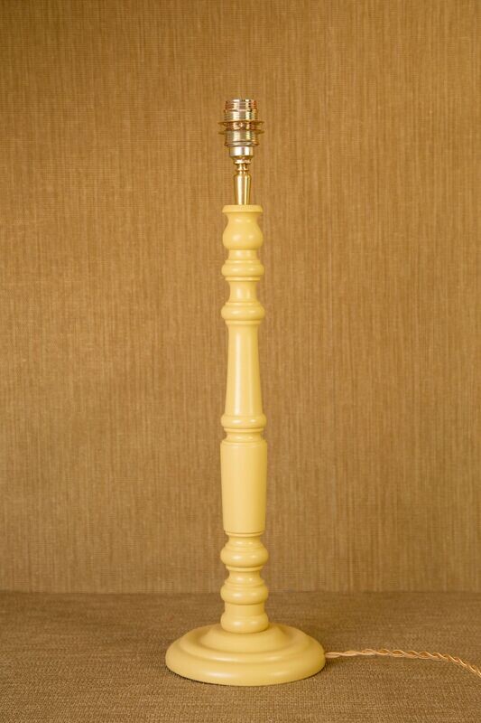 LAURA - WOODEN HIGHGLOSS LACQUERED LAMPBASE MEDIUM