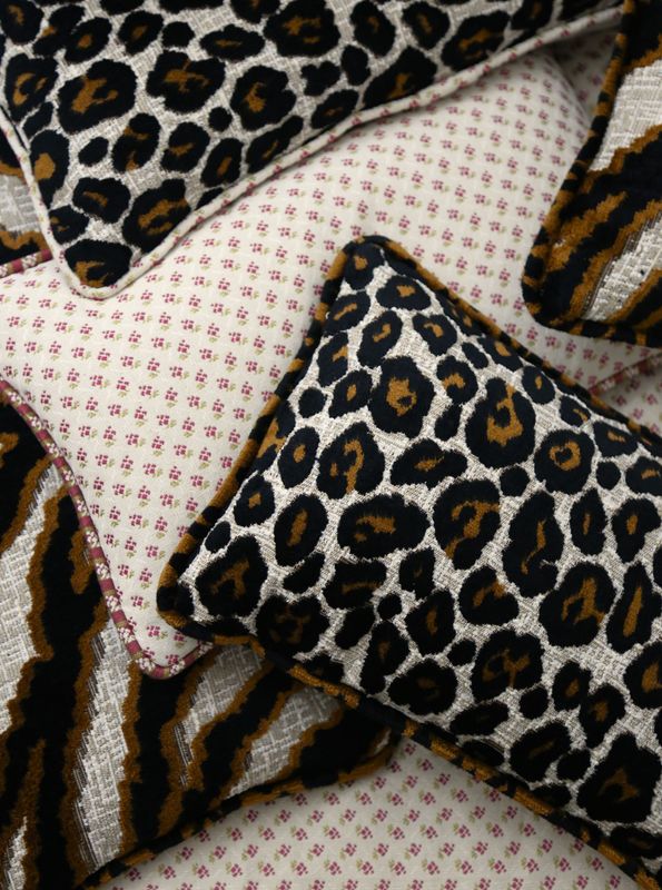 SIERKUSSEN 'LEOPARD' - VELVET JACQUARD VELVET PIPING