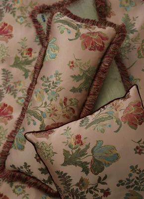 SIERKUSSEN 'VENEZIA' - ITALIAN VINTAGE BROCADE SIERKUSSEN 'VENEZIA' - ITALIAN VINTAGE BROCADE