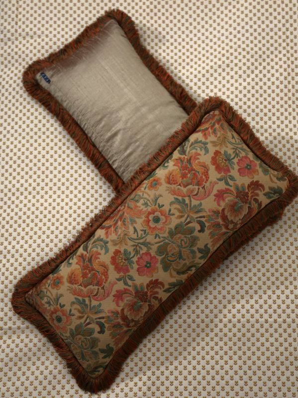 SIERKUSSEN 'SIENA' - VINTAGE ITALIAN WOOL BROCADE