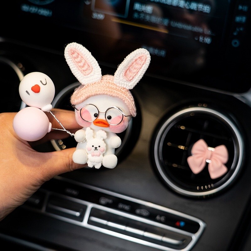 车载香薰 - 玻尿酸鸭车载香薰 海洋香 / Ocean Breeze Car Air Freshener, colour: 小兔子帽 / Rabbit Hat