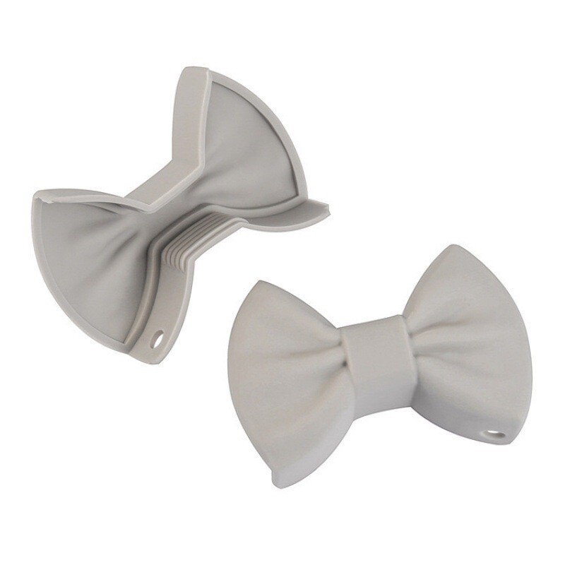 蝴蝶结硅胶防烫夹 / Bow Tie Shaped Silicone Pot Holder, color: 浅灰 / Gray
