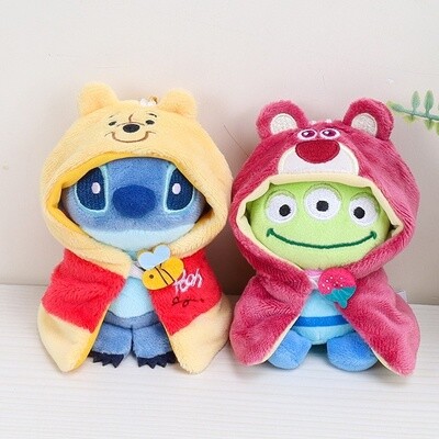 上迪维尼噗噗披风挂件 / Winnie the Pooh Cape Cloak Keychain By SDL