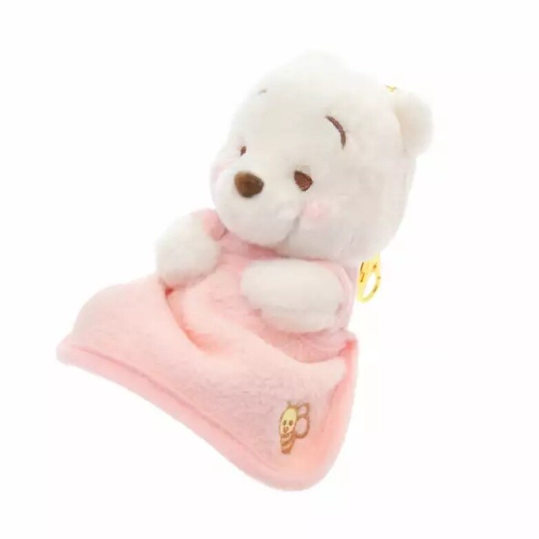 东迪23年冬季纯白系列挂件 粉色维尼噗噗 / Winnie the Pooh 2023 Winter Pure White Series Keychain By TDL