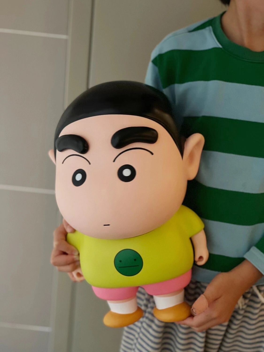 蜡笔小新手办摆件 绿衣眉毛款
