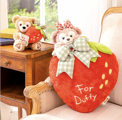 东迪暖心情人节系列限定 达菲抱草莓玩偶 / Duffy Valentine's Series Plush By TDL