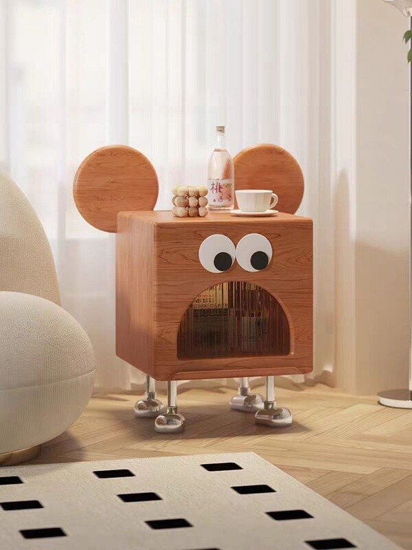 Solid Wood Minimalist Scream Nightstand