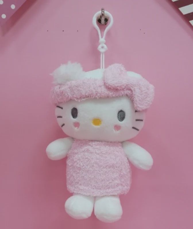 Sanrio三丽鸥HelloKitty系列挂件 粉色沐浴 / Hello Kitty Pink Bath Time Keychain By SANRIO