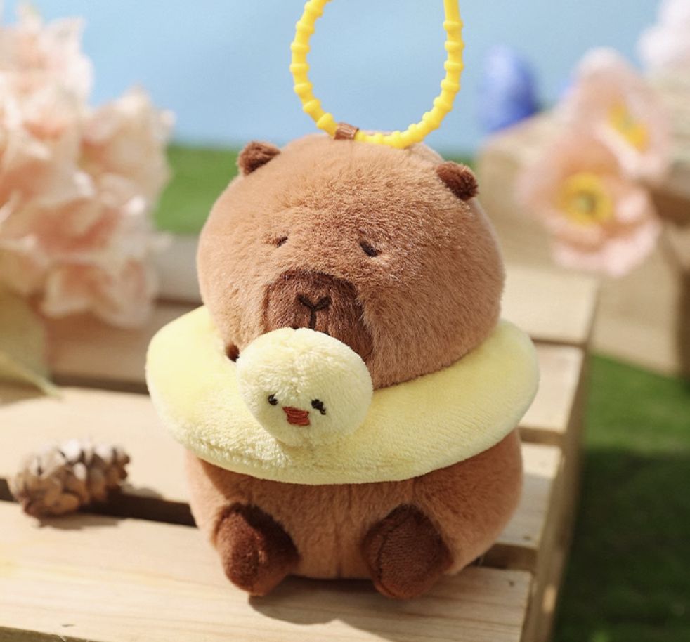 【新品】CAPYBARA卡皮巴拉 憨憨水豚挂件 鸭子泳圈（不带脚款）