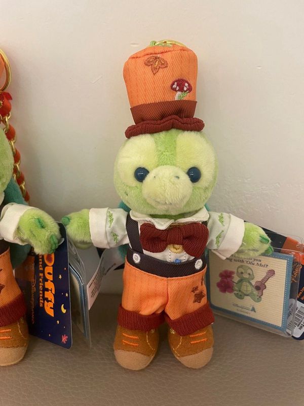 Olu Mel 2024 Halloween Series Keychain by Hong Kong Disneyland