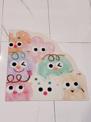 卡通厨房专用地垫 彩毛球扇形靠左60*60cm