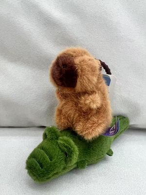 CAPYBARA卡皮巴拉 憨憨水豚挂件 踩鳄鱼款 / Crocodile Keychain By GREEN PARTY