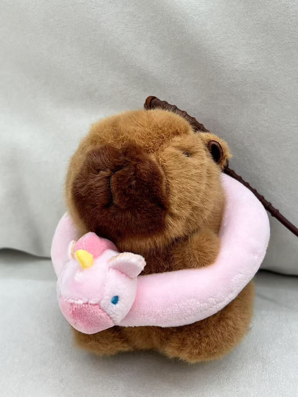 【新品】CAPYBARA卡皮巴拉 憨憨水豚挂件 小马泳圈