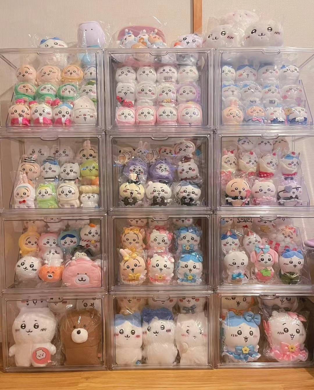 亚克力透明玩偶公仔手办收纳盒