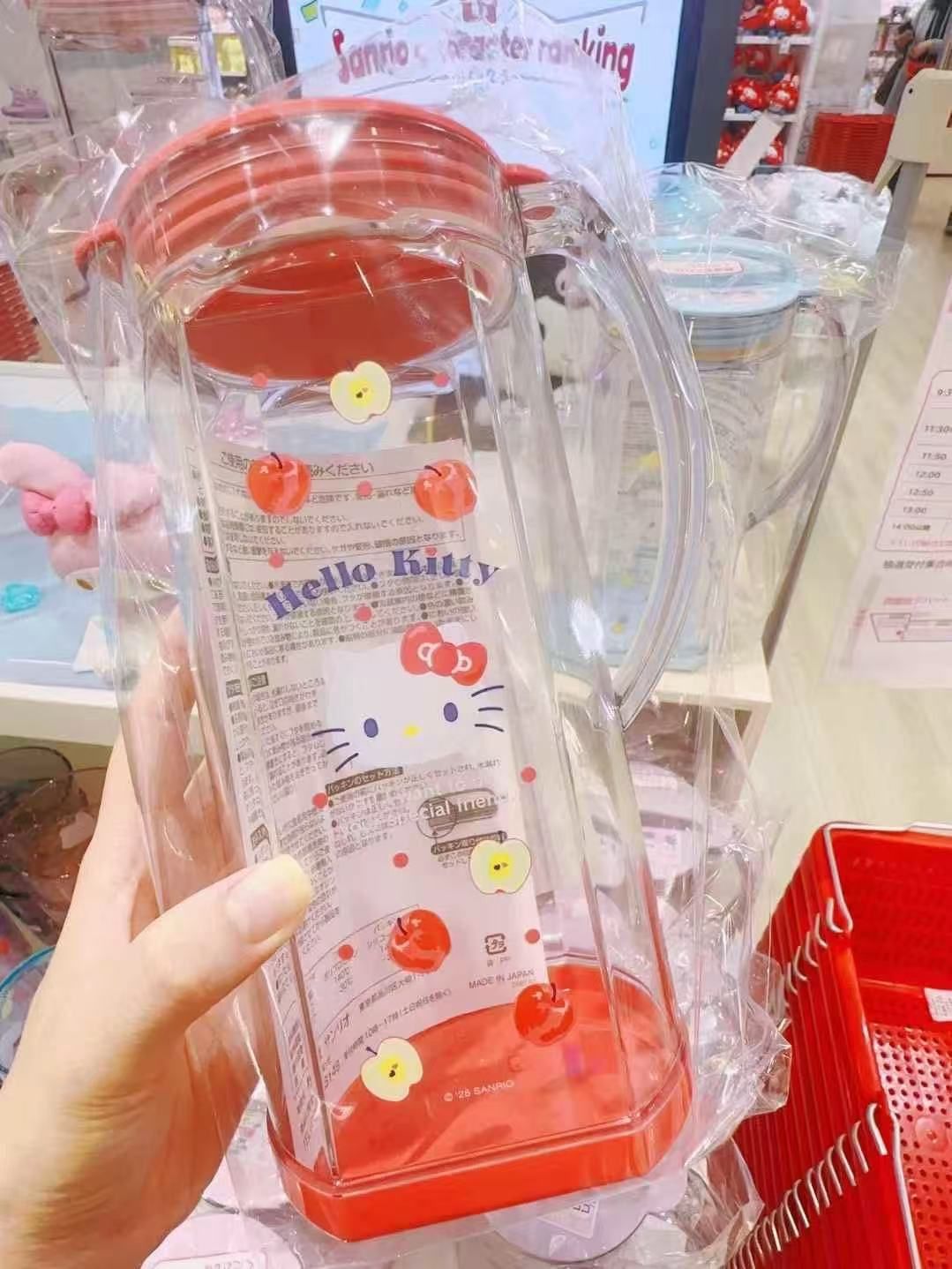 【不保单预订】Sanrio三丽鸥水果系列透明冷水壶 HelloKitty