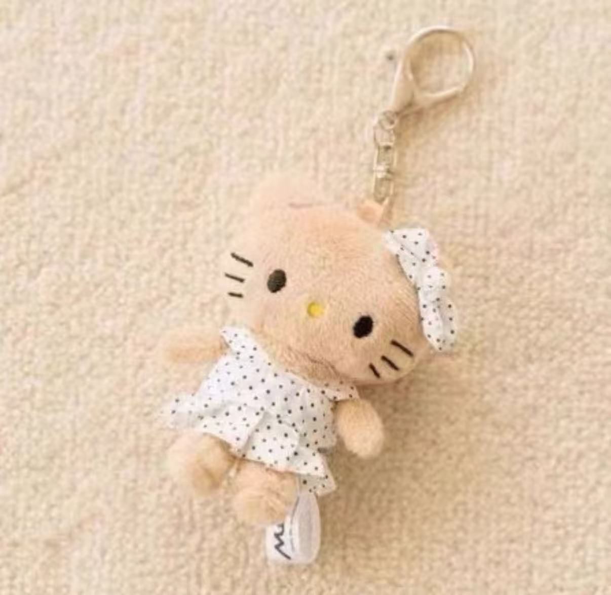 【新品上架】Sanrio三丽鸥HelloKitty X Me%挂件 白色小波点 / Hello Kitty Me% Series White Polka Dot Dress Keychain By SANRIO x ME%
