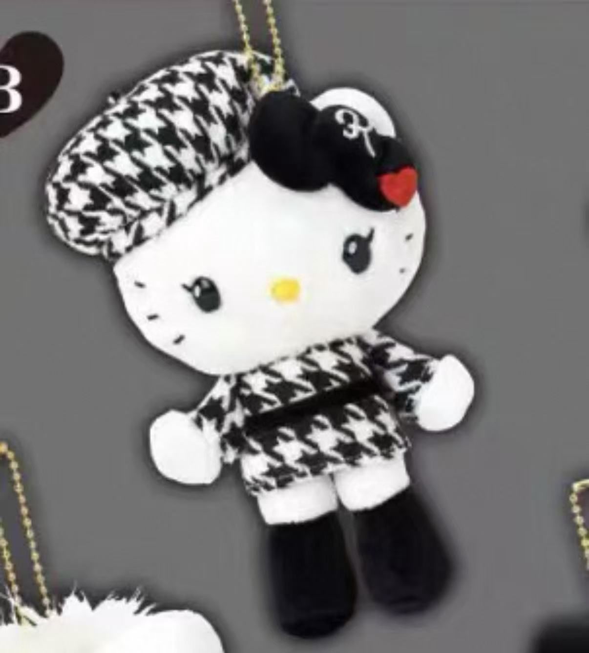 【预订】Sanrio三丽鸥Hello Kitty生日限定千金小香风系列挂件 黑色/【Pre-Order】Hello Kitty Birthday Limited Edition Black Charm By SANRIO