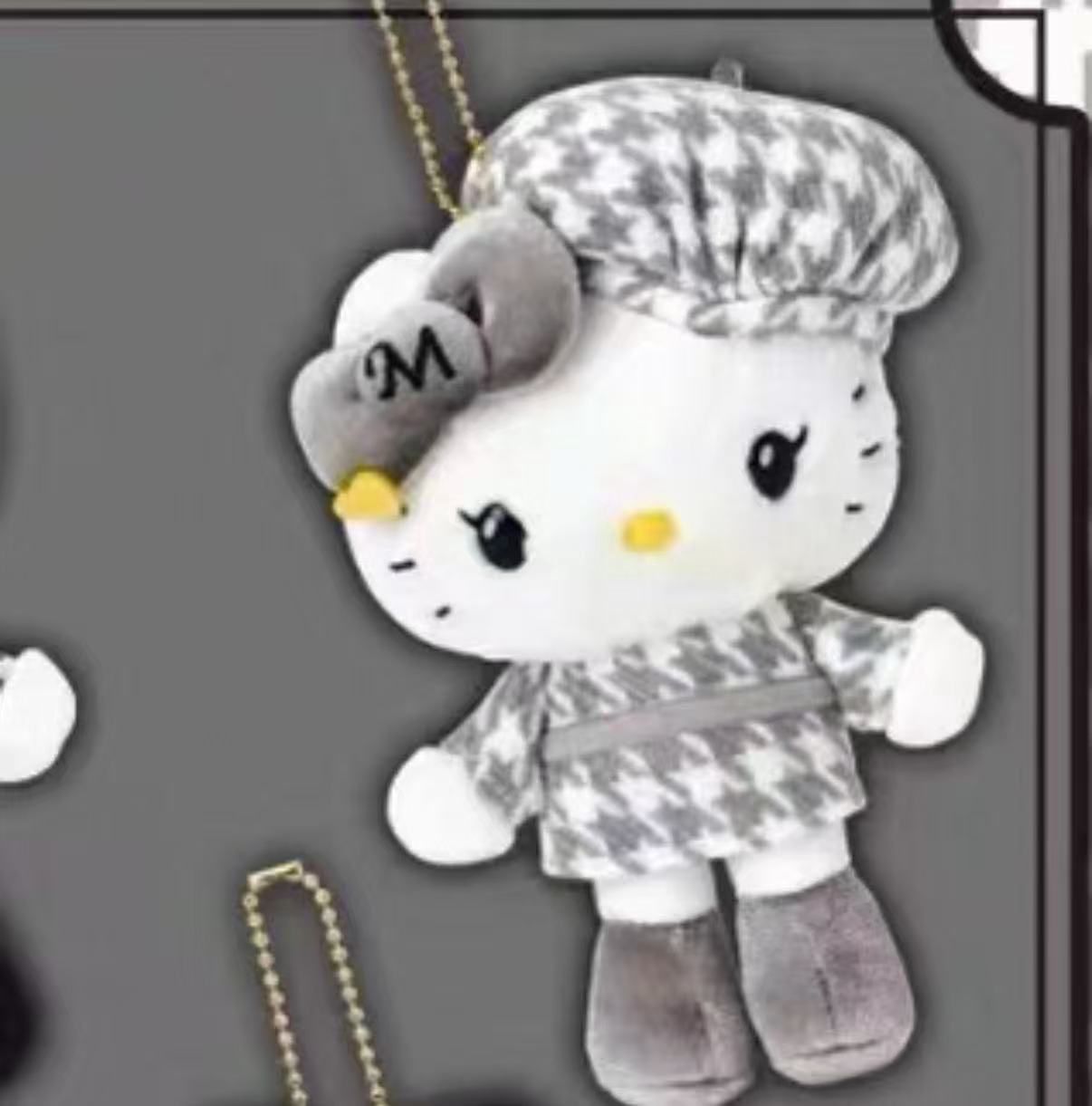 【预订】Sanrio三丽鸥Hello Kitty生日限定千金小香风系列挂件 灰色/【Pre-Order】Hello Kitty Birthday Limited Edition Grey Charm By SANRIO