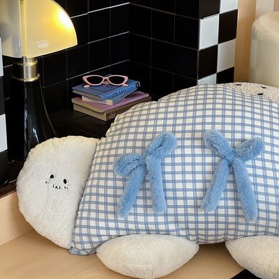 【在途现货】异形格子抱枕 蓝色/ Cute Tie Bow Pillow  Blue
