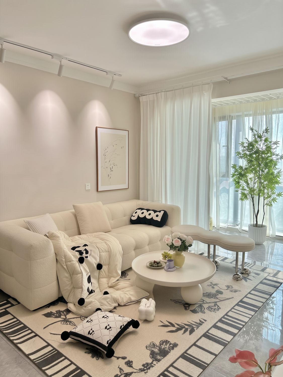 Cream White Round Coffee Table