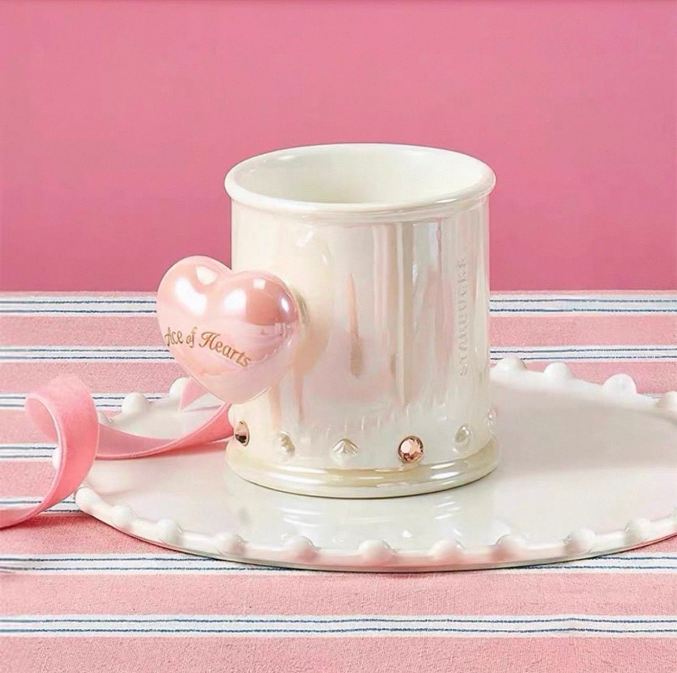【新品上架】Starbucks星巴克韩国26年情人节系列 爱心马克杯/ Valentine's Series Heart Mug By Starbucks