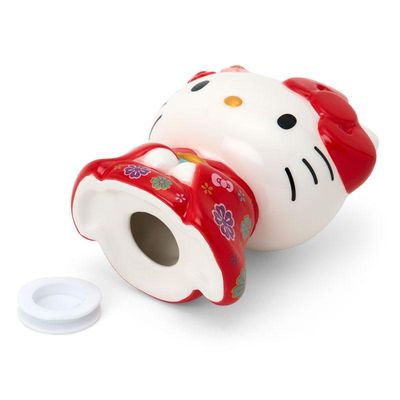 【预订】Sanrio三丽鸥Hello Kitty祈福招财猫摆件存钱罐 和服/ Maneki-neko Money Box By SANRIO