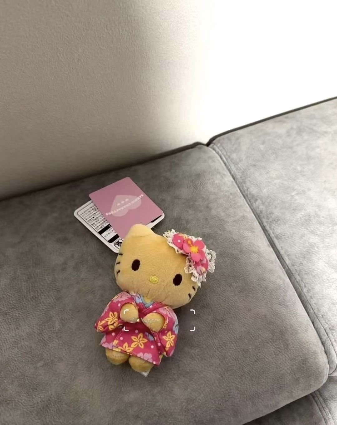 【在途现货】Sanrio三丽鸥和服系列挂件 黑皮Hello Kitty / Hello Kitty Kimono Series Charm By SANRIO