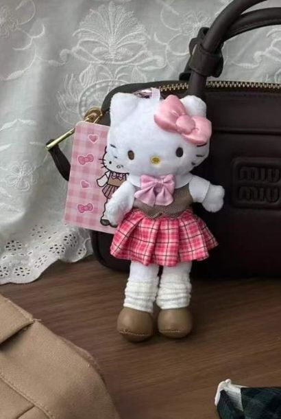 Hello Kitty Pink School Uniform Long-Legged Series Keychain