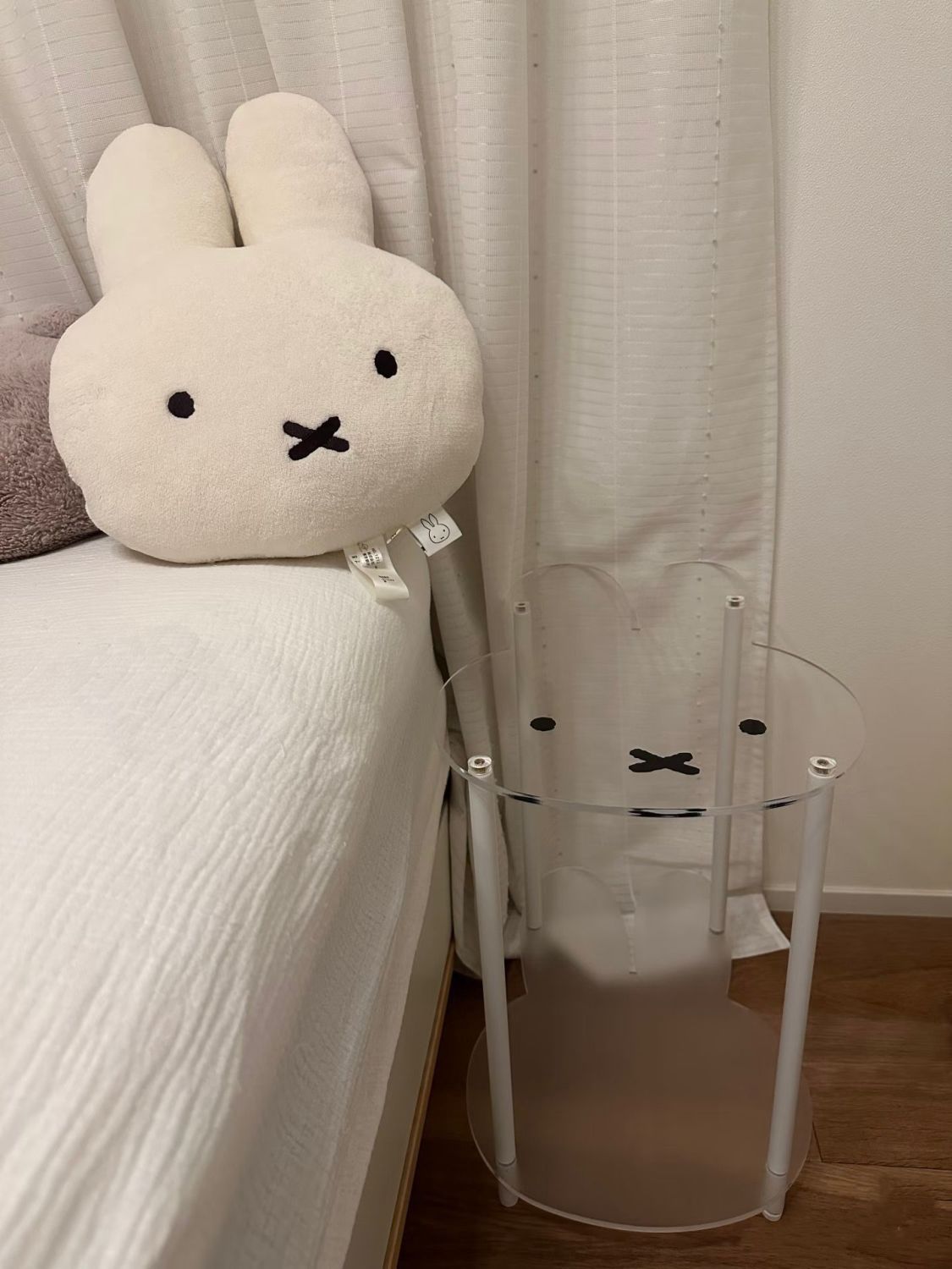 米菲兔透明亚克力茶几/ Miffy Transparent Acrylic Coffee Table