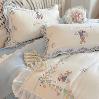 【在途现货】复古兔兔牛奶绒四件套 床笠款1.5m/ Vintage Bunny Milk Velvet 4-Piece Bedding Set – Fitted Sheet (Queen)