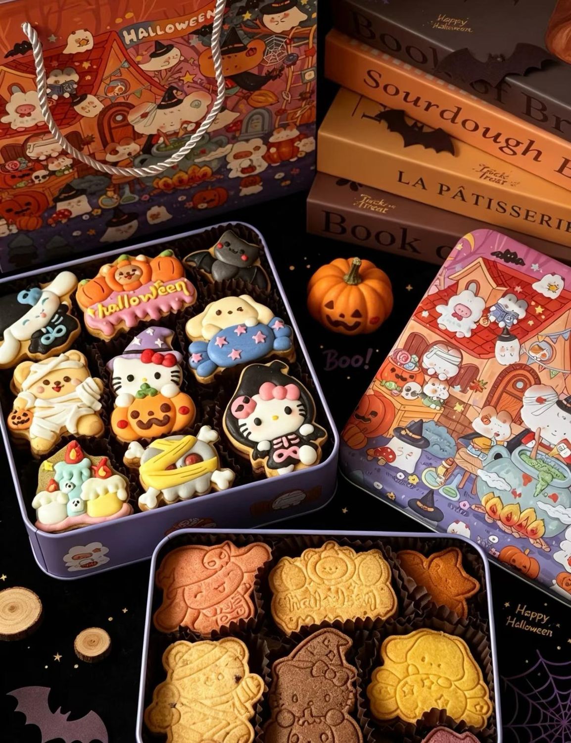 Hello Kitty Halloween Iced Sugar Cookies – 36 Pieces Gift Box  /    Hello Kitty万圣节糖霜曲奇饼干36枚【礼盒装】