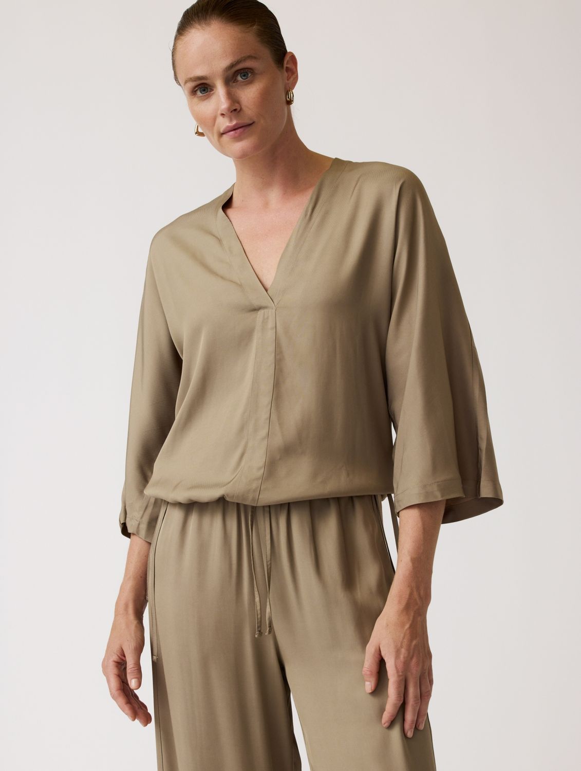 alchemist Oregano Shirt sand